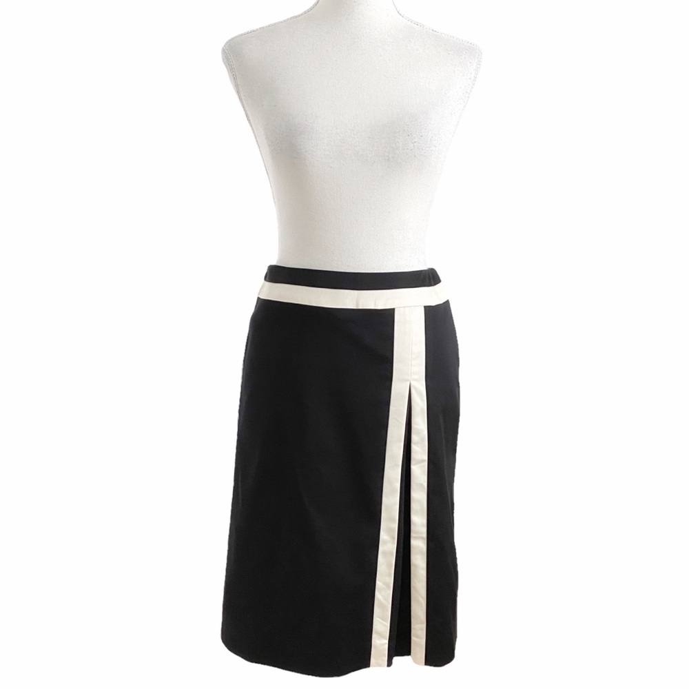 ROPÉ BLACK CREAM STRIPED OPEN FRONT HIGH WAISTED A-LINE SKIRT,